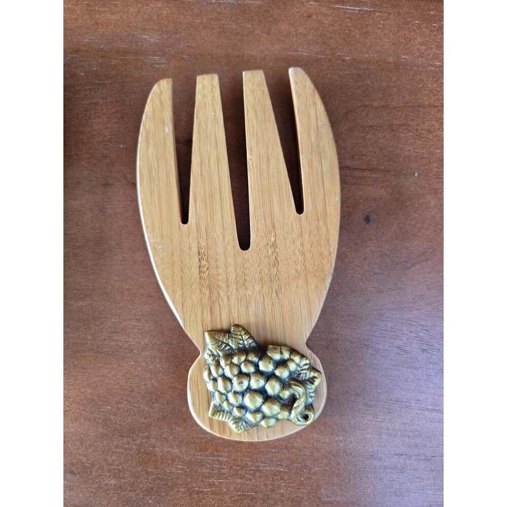 Michael Healy signed Wooden salad Hands Bronze grapes accent